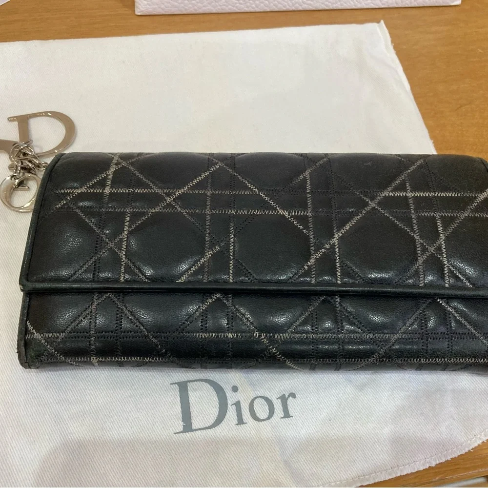 Christian Dior Wallet women Preowned authentic made in Italy